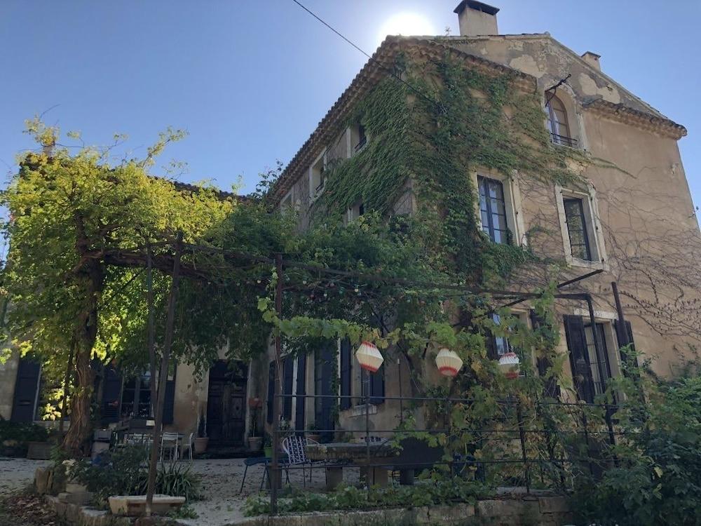 Parenthese En Luberon