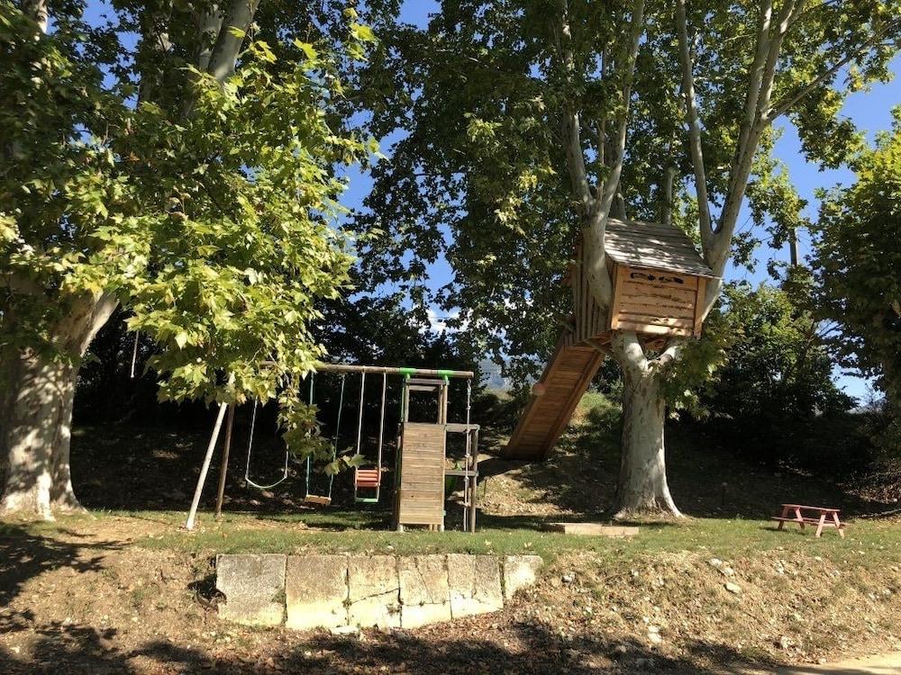 Parenthese En Luberon