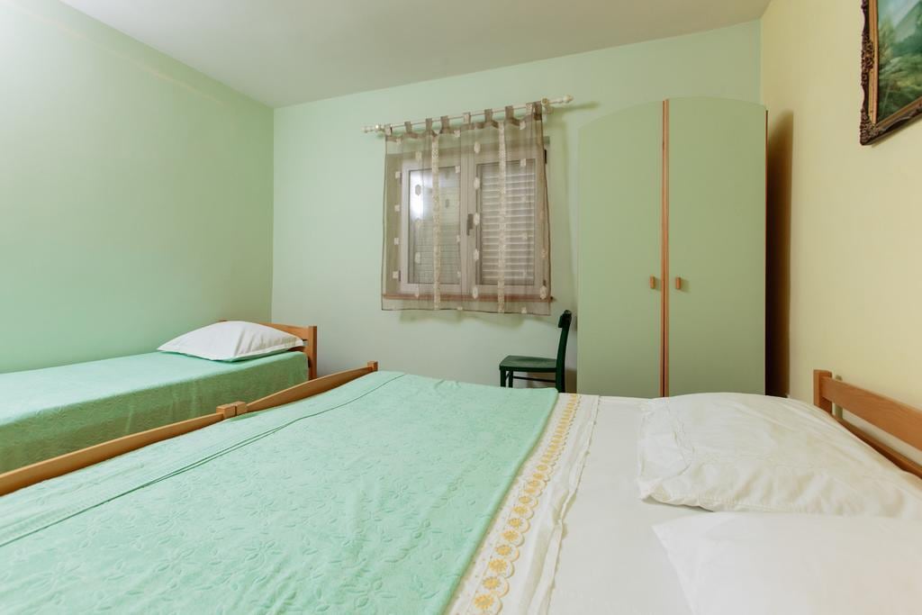 Apartments Antonia Podstrana