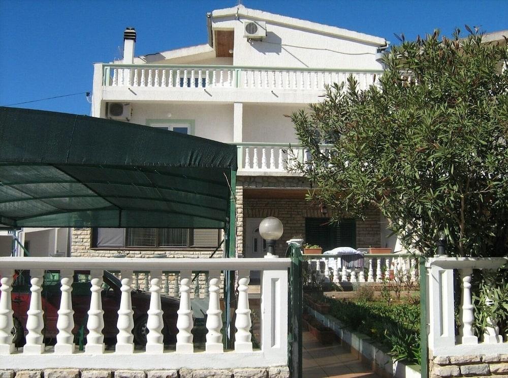 Apartments Marijana