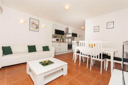 Apartments Sanja