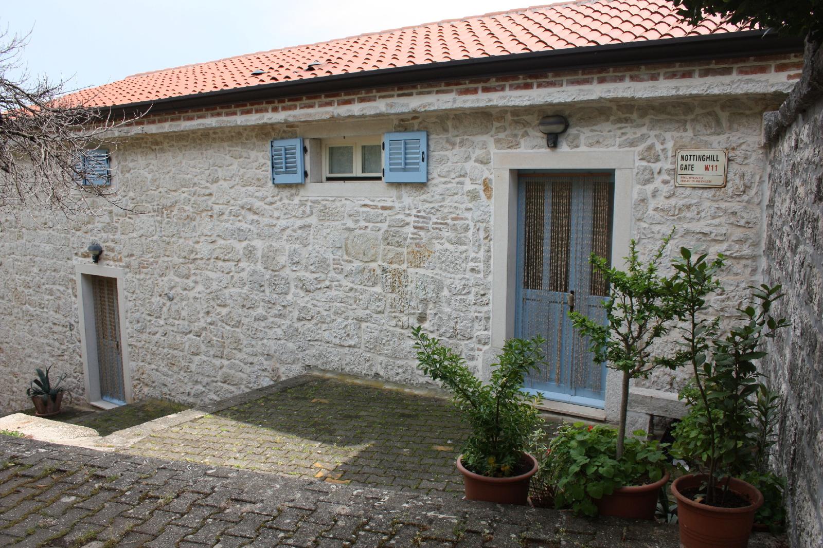 House Nirvana