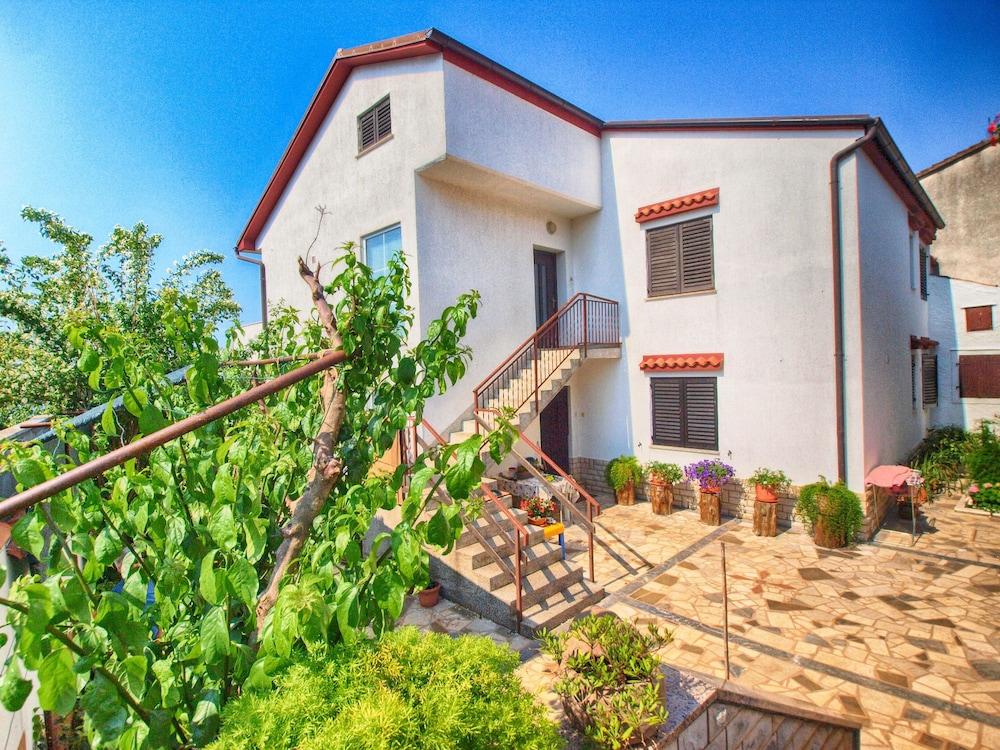 Apartments Antonieta