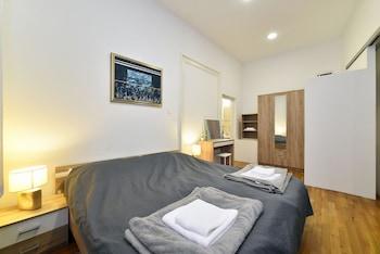 B & B Schlosser