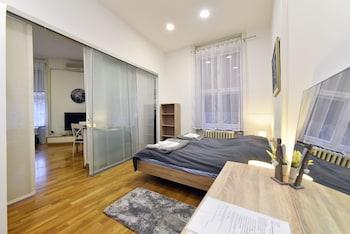 B & B Schlosser