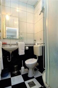 Angela Classic Rooms