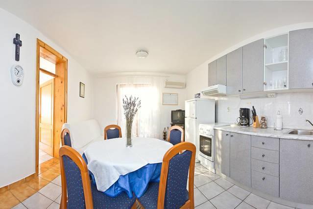 Apartments Loncar
