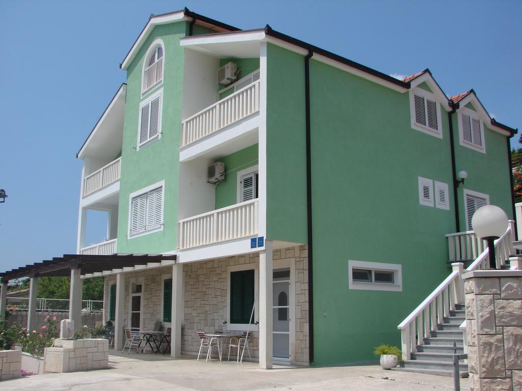 Villa Solo