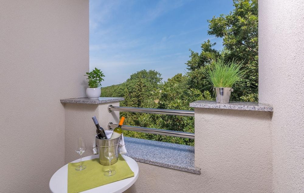 Aparthotel Adeo