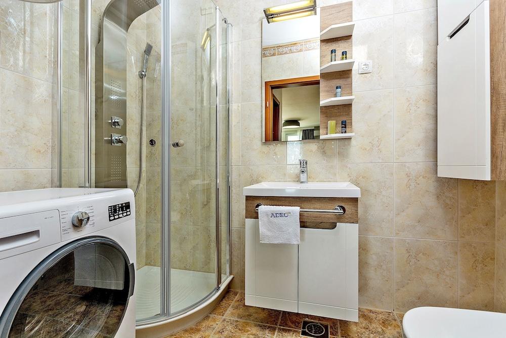 Aparthotel Adeo