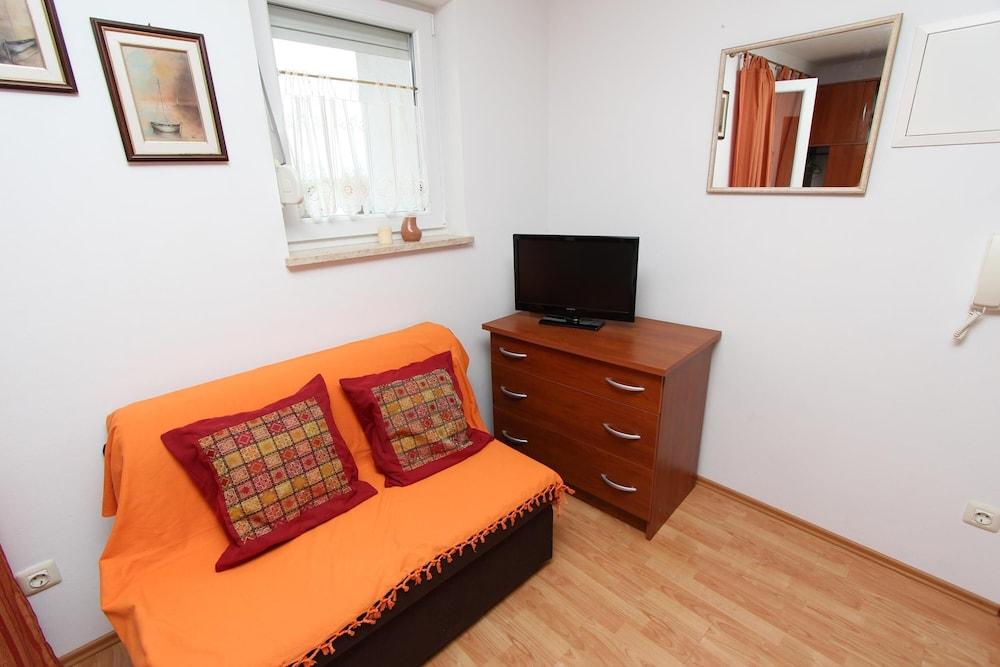 Apartments Ulika