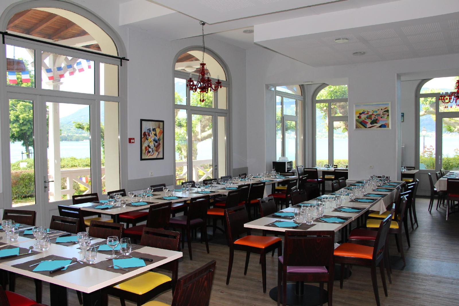Le Pavillon Des Fleurs