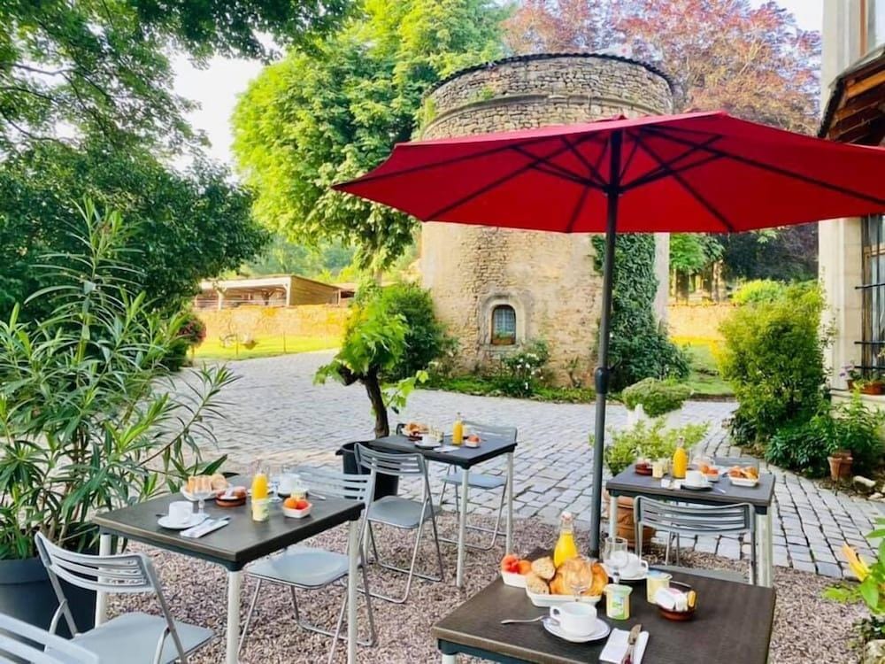 Chateau De Morey