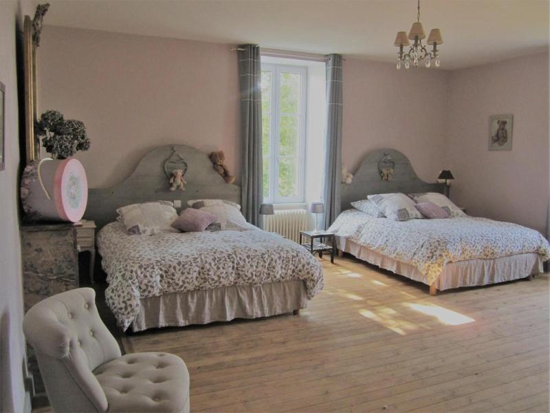Le Manoir Aux Douves