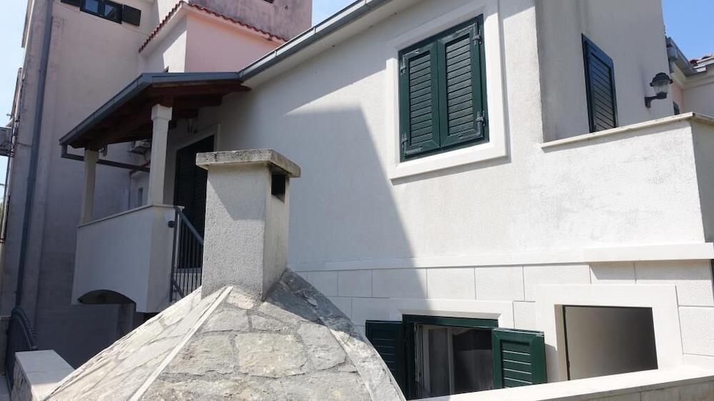 Villa Lena Podgora