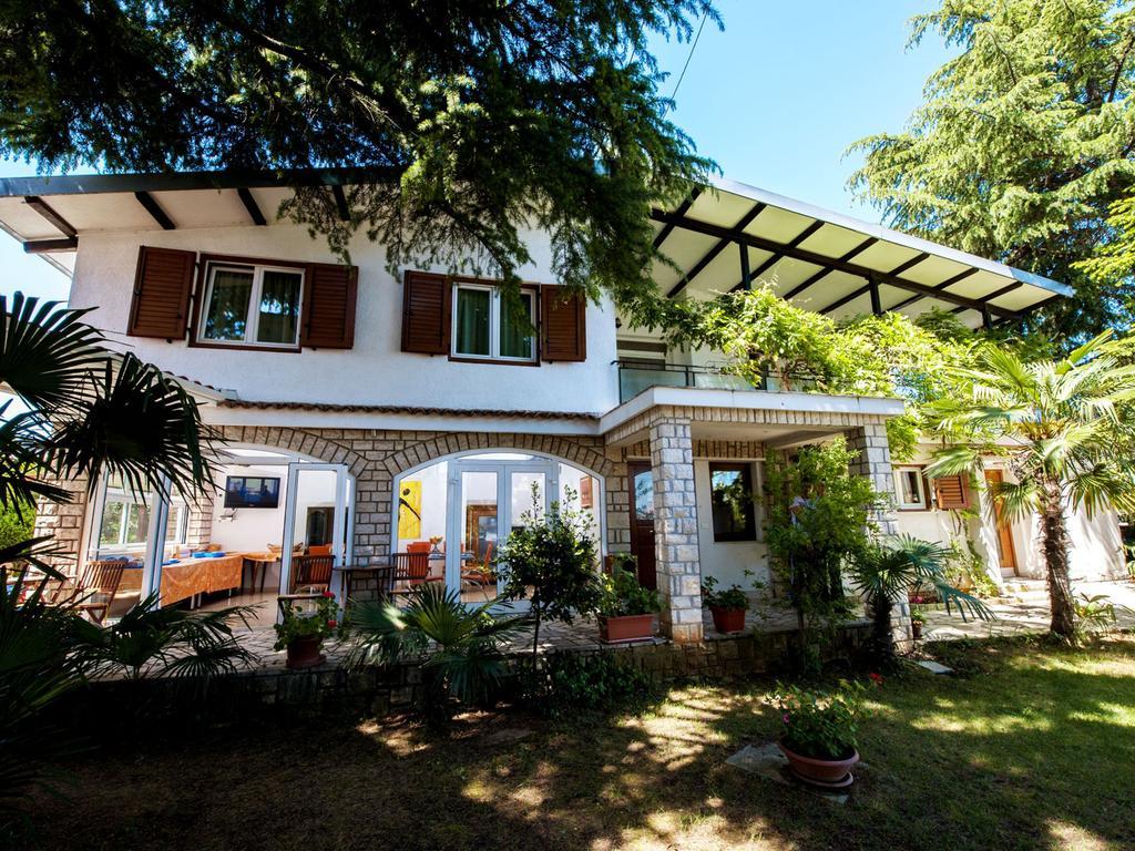 Villa Ladavac