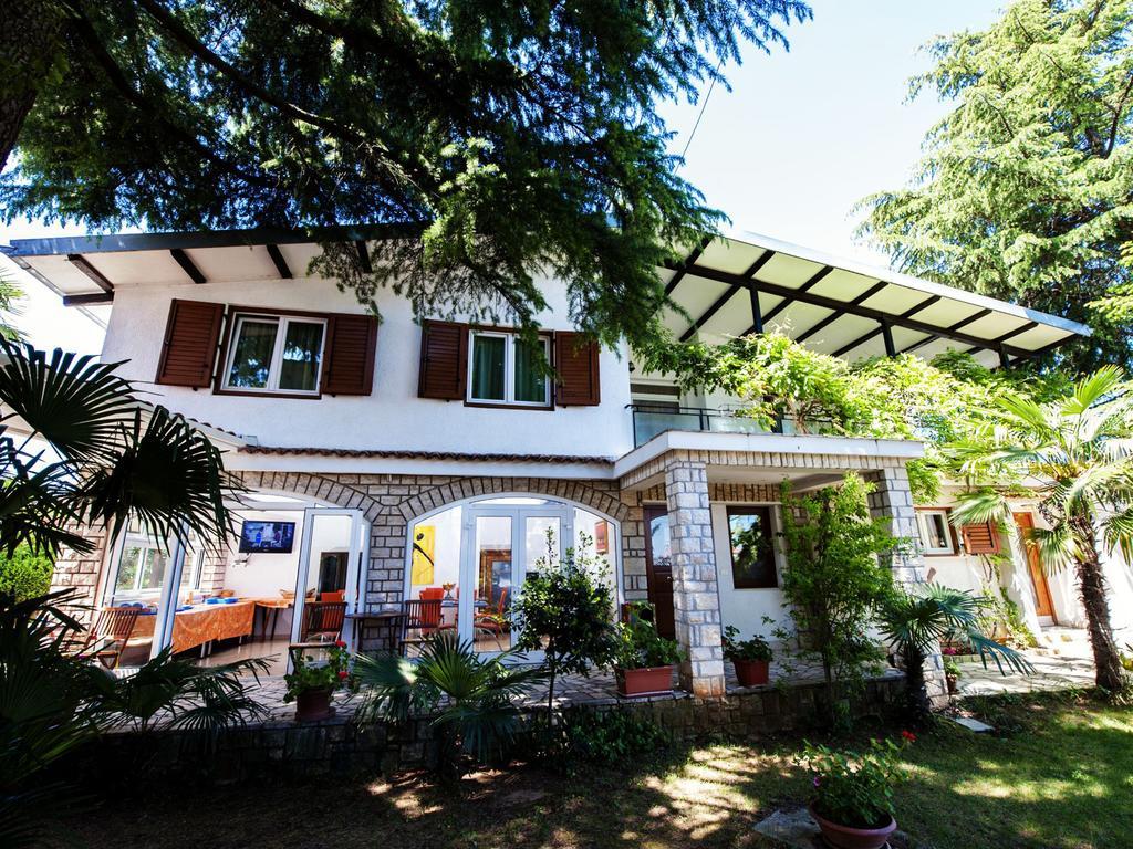 Villa Ladavac