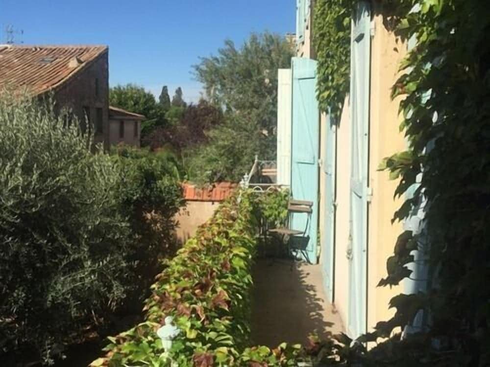 Le Jardin d’Homps
