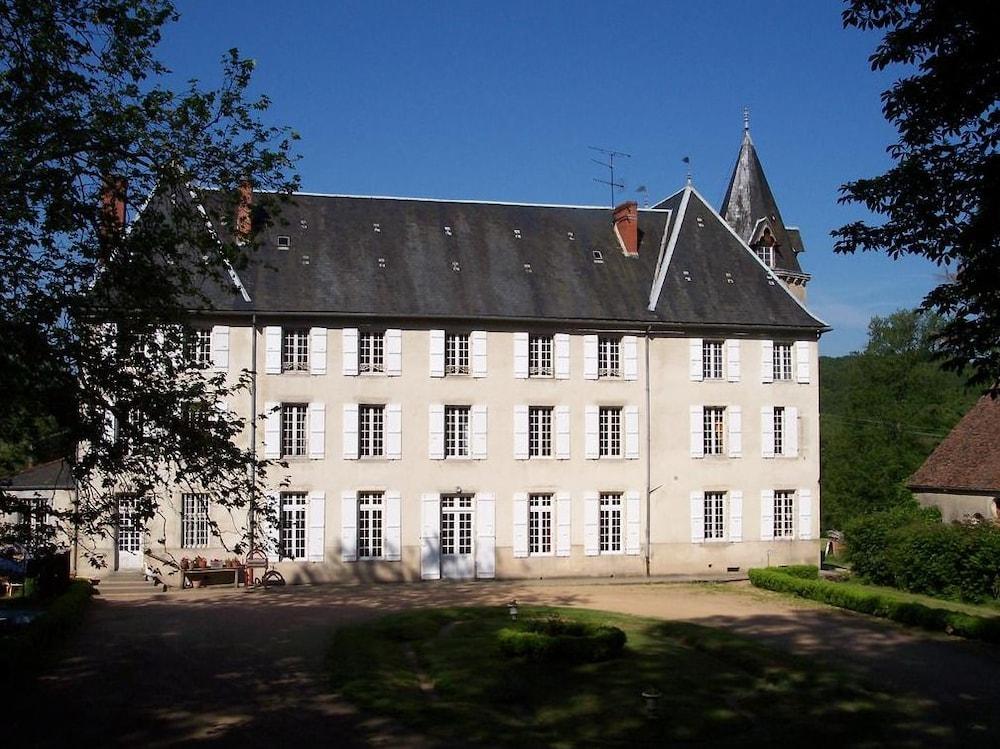 Chateau De Poussignol