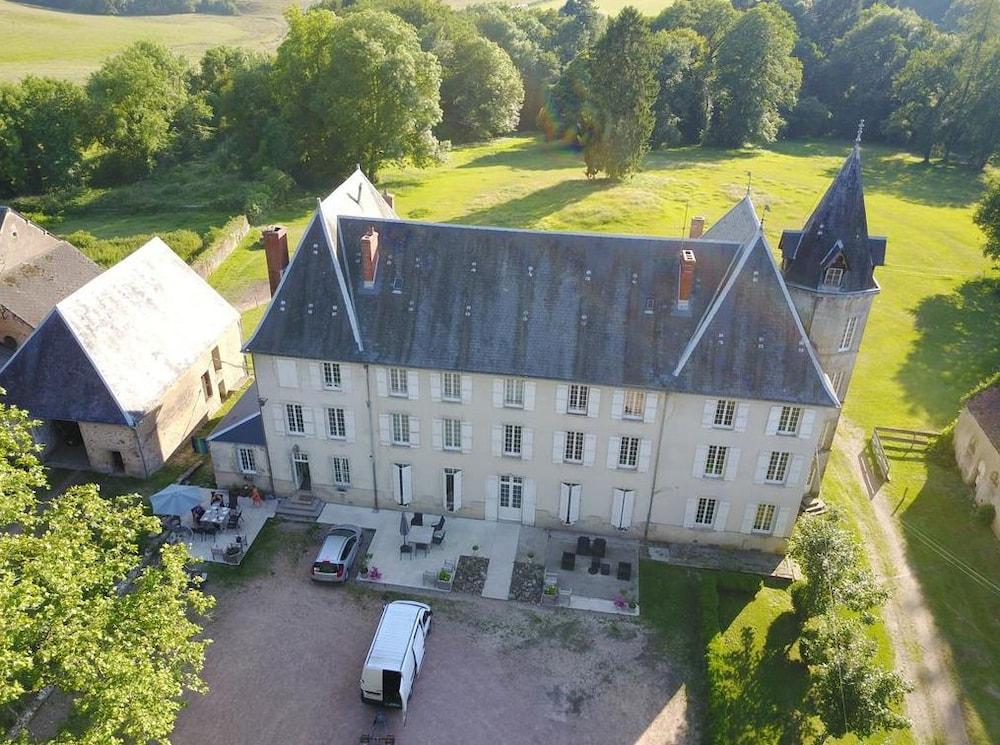 Chateau De Poussignol