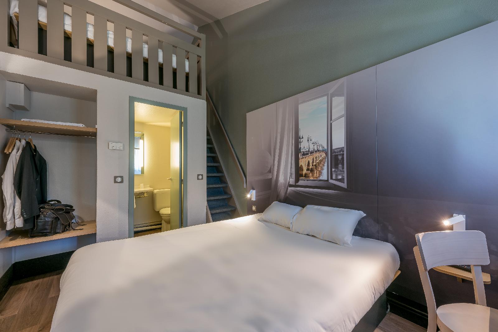 B&B Hotel Villeneuve Loubet Village