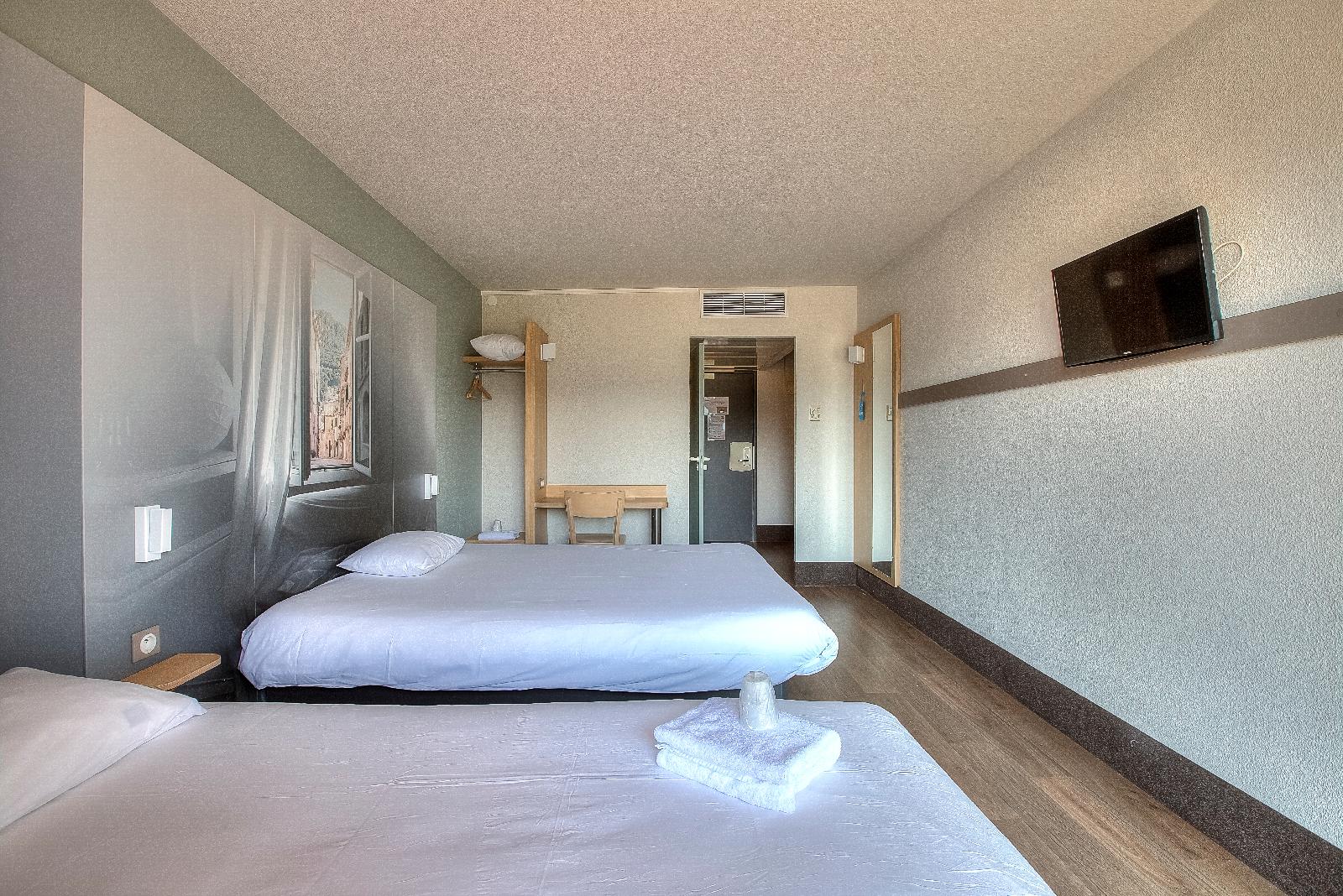 B&B Hotel Villeneuve Loubet Village