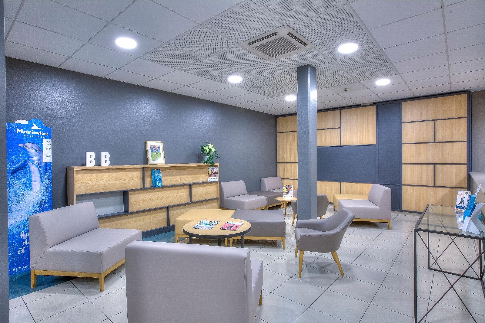 B&B Hotel Villeneuve Loubet Village