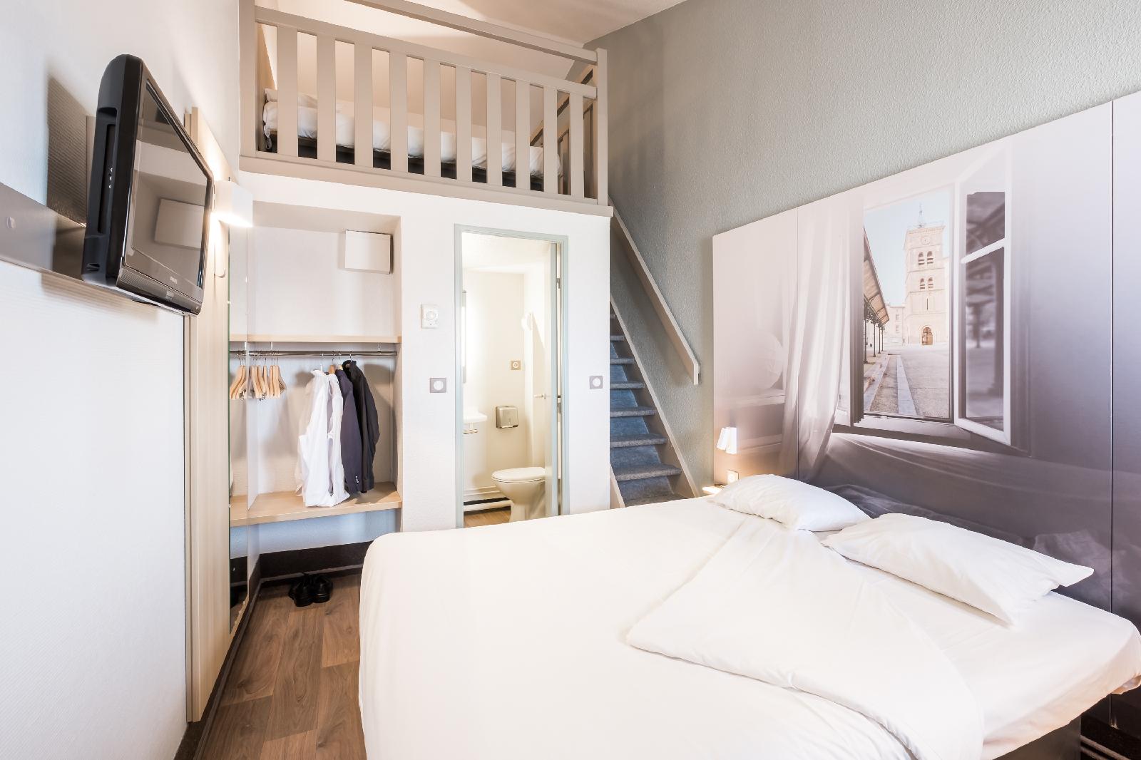 B&B Hotel Villeneuve Loubet Village