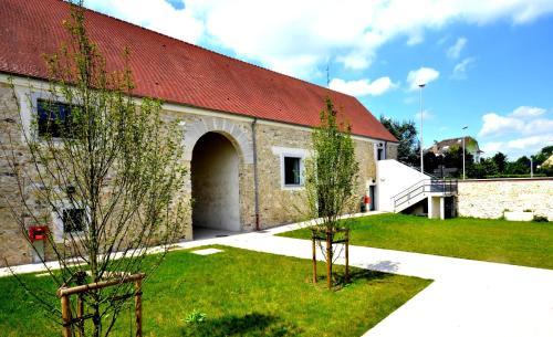 Auberge Du Chateau Bleu