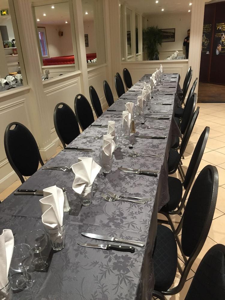 Le Creusot Hotel