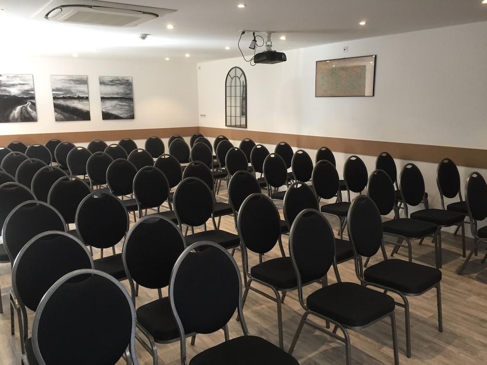 Le Creusot Hotel
