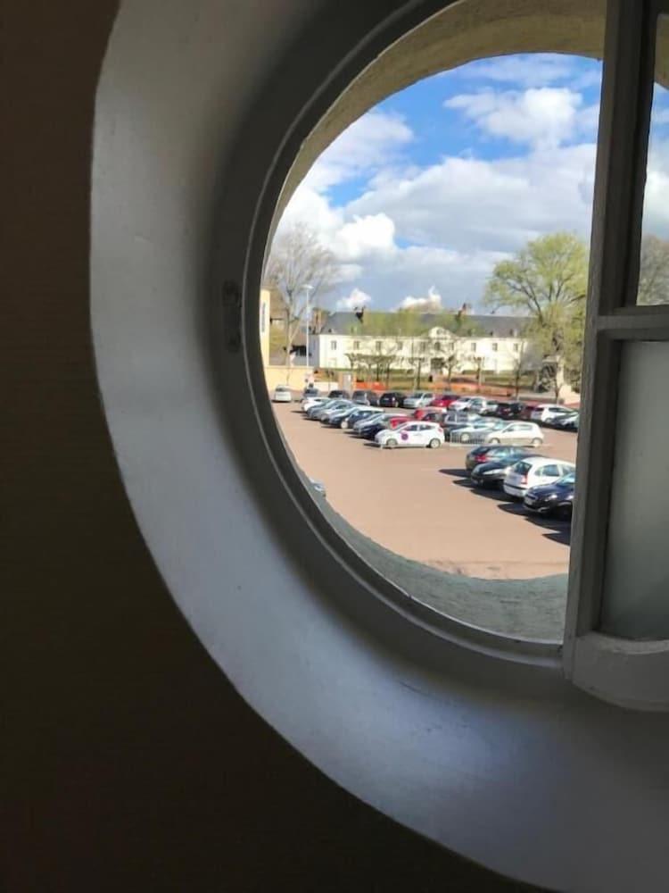 Le Creusot Hotel