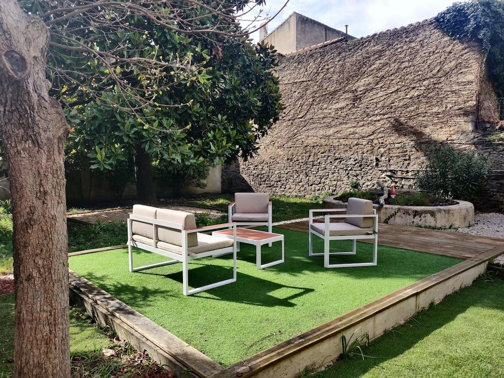 Chambres D'hotes Le Jardin Du Palais