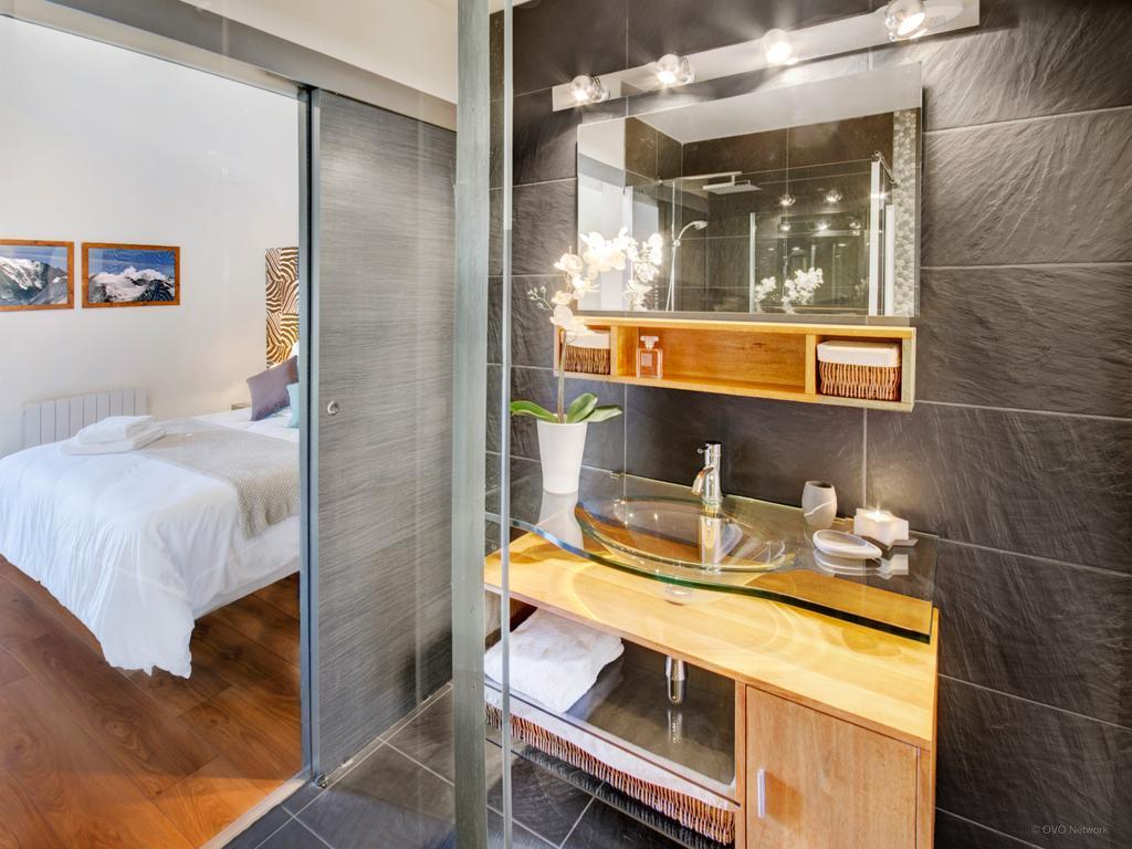 Chalet De Rollon-OVO Network