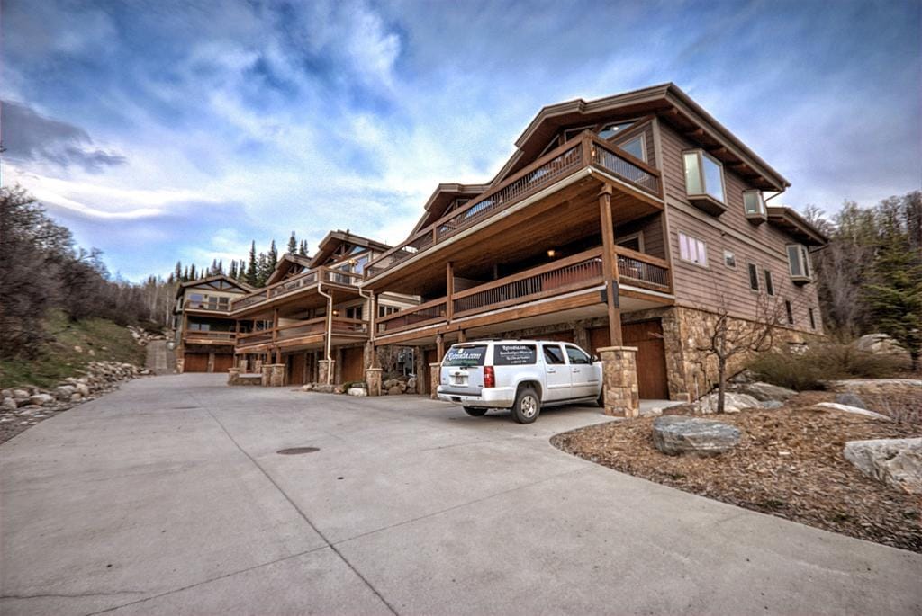 Soaring Eagle Chalet