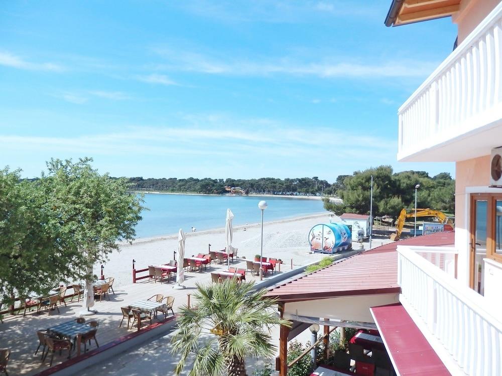 Apartments Idila