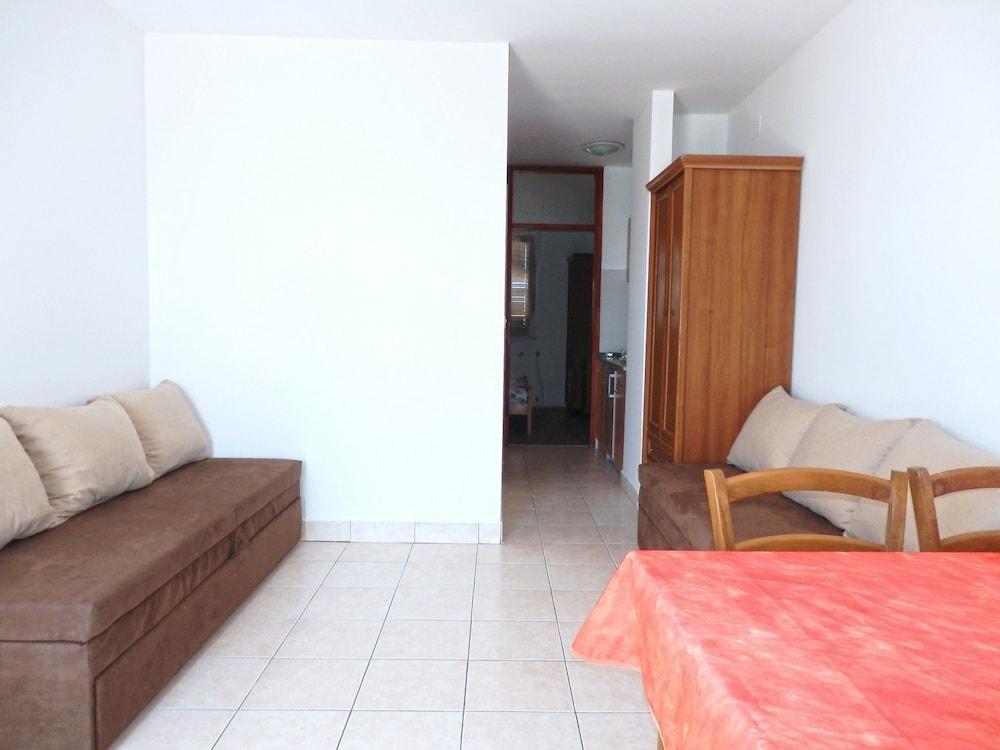 Apartments Idila