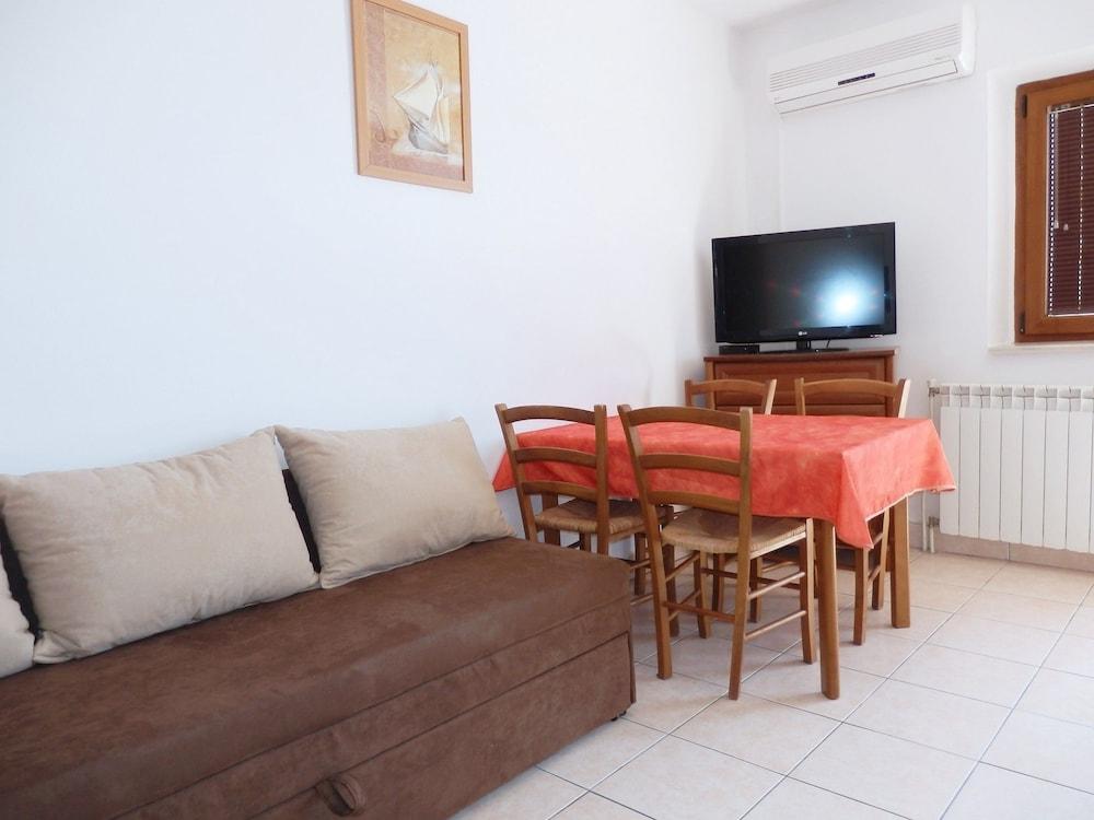 Apartments Idila