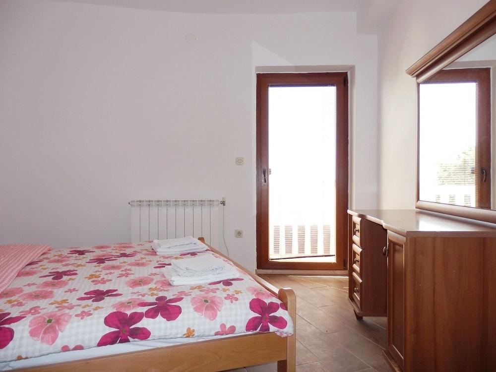 Apartments Idila
