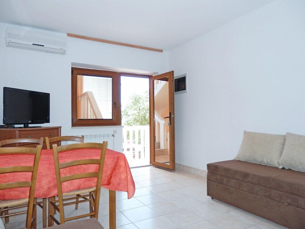 Apartments Idila