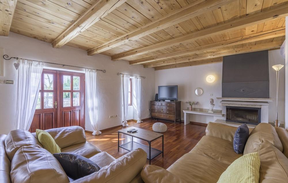 Villa Kluni