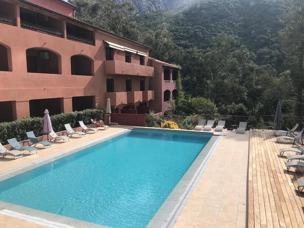 Hotel Corsica
