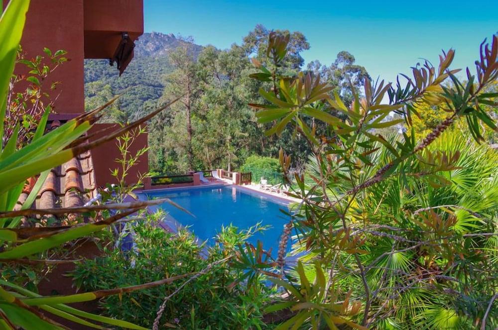 Hotel Corsica