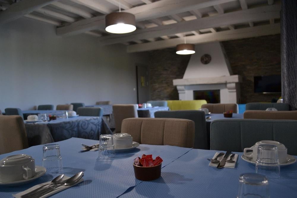 Hotel Le Saint Genies