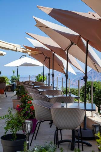 Le Scandola Hotel