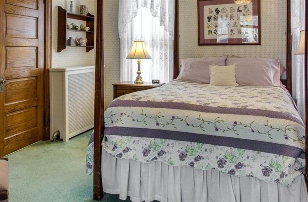 Harrison House Bed & Breakfast