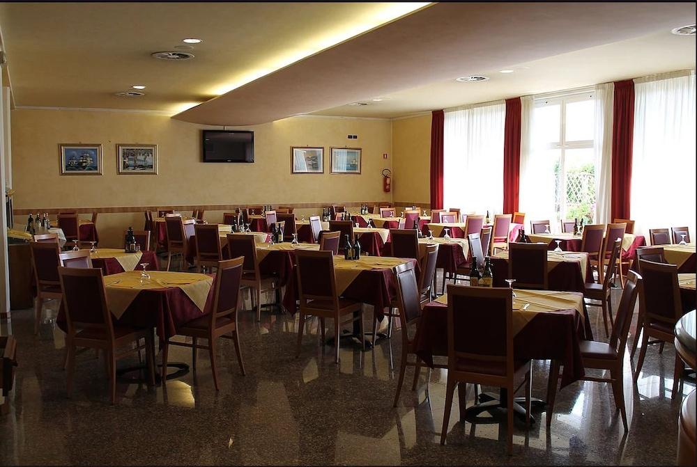 Hotel San Tomio