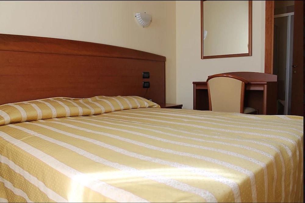 Hotel San Tomio