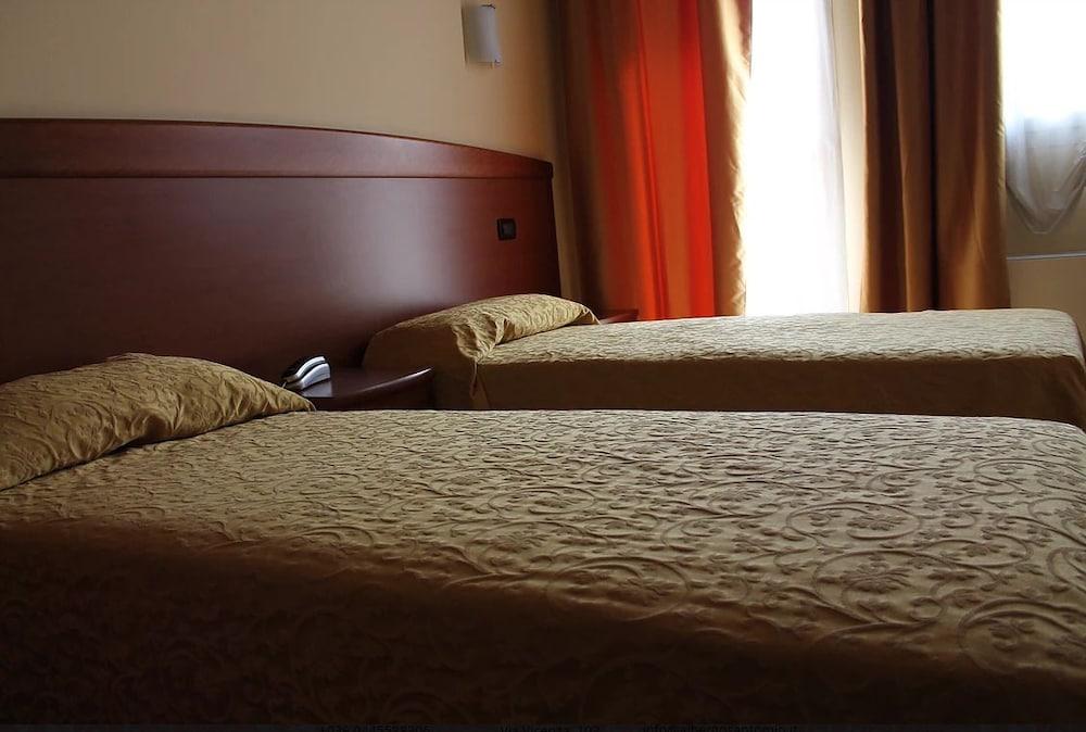 Hotel San Tomio