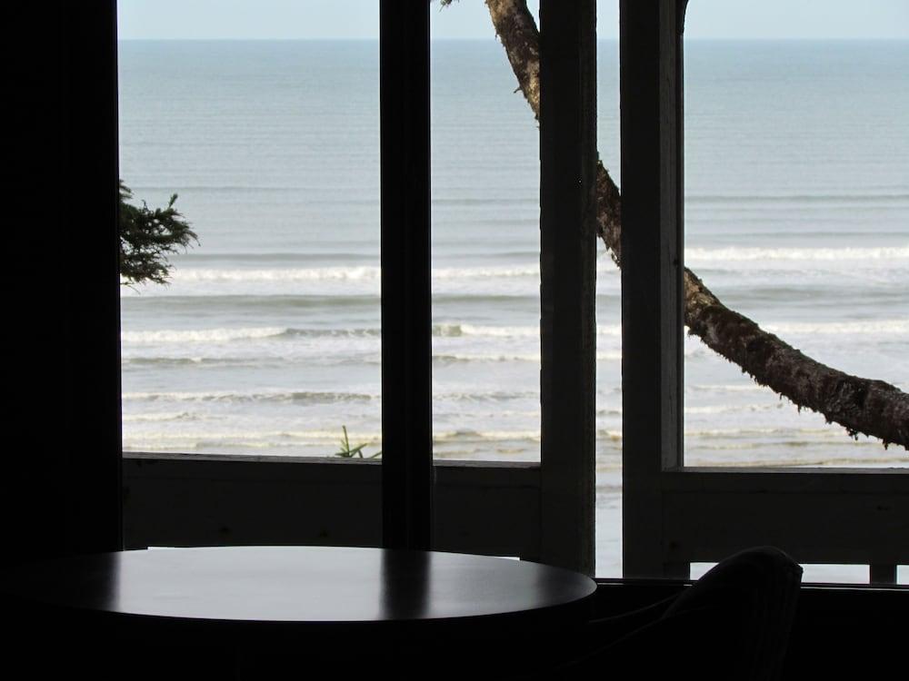 Ocean Crest Resort